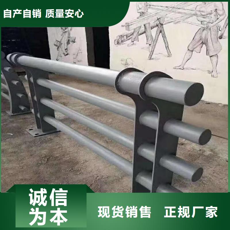 方管防撞立柱氟碳漆喷塑展鸿护栏保质保量