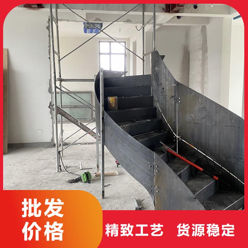 淄博市临淄家庭式螺旋楼梯上门安装